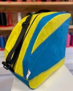 Housses upcyclées, nées de la revalorisation de bâches.